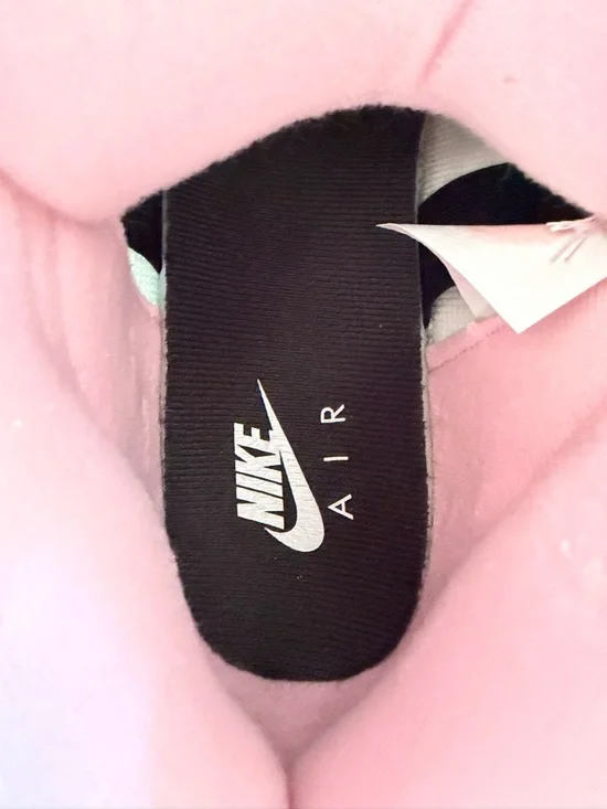 NEW Nike Air Jordan 5 Retro GS Soft Pink Size 6Y / Women Sz 7.5 - Picture 8 of 9